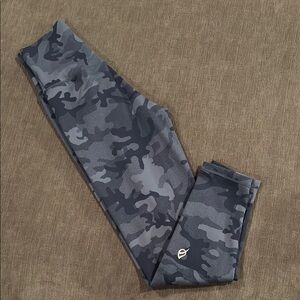 Ptula Womens Blue Camo Workout Leggings S